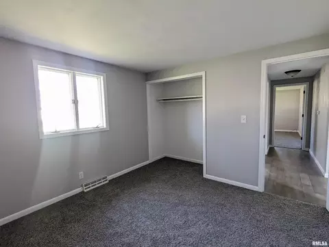Bedroom - 2274 Robin Rd, Washington, IL 61571 photo 2 of 6