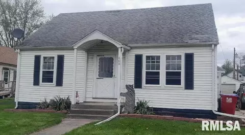 408 N Pine St, Varna, IL 61375