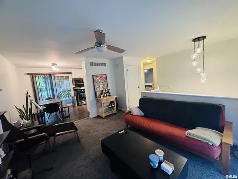Living - 623 S Clay St, Macomb, IL 61455 photo 1 of 5