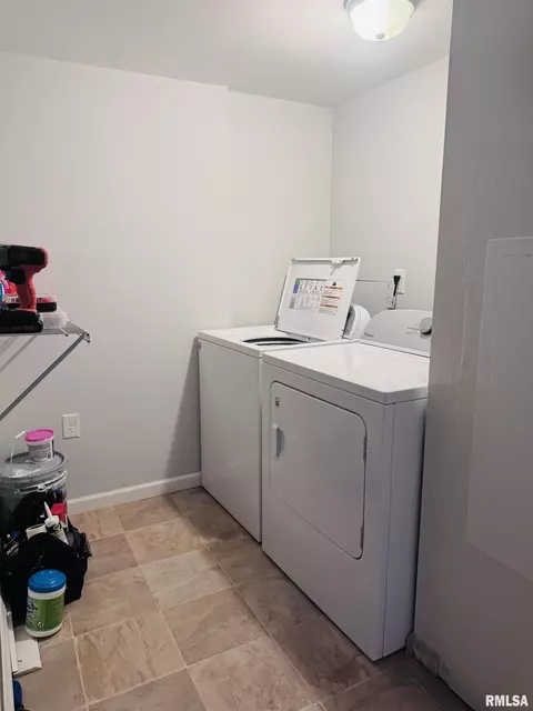 Other - 623 S Clay St, Macomb, IL 61455 photo 2 of 4