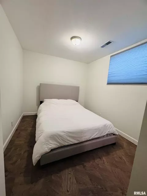 Bedroom - 623 S Clay St, Macomb, IL 61455 photo 6 of 9