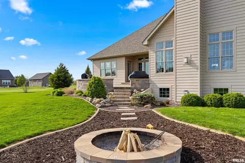 Exterior - 3 Olivia Ct, Metamora, IL 61548 photo 8 of 22