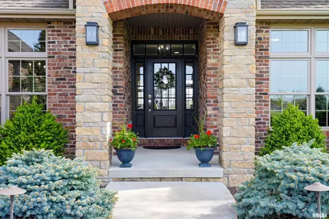 Entry Way - 3 Olivia Ct, Metamora, IL 61548 photo 2 of 2