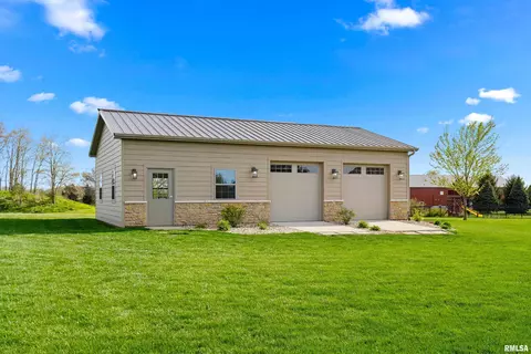 Exterior - 3 Olivia Ct, Metamora, IL 61548 photo 6 of 22