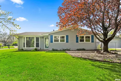 5125 N Ronald Rd, Peoria, IL 61614