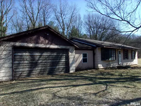 10338 Evergreen Dr, Manito, IL 61546