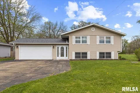 118 Pine St, East Peoria, IL 61611
