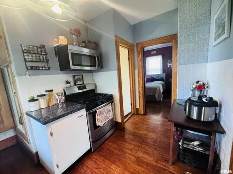 216 E Pierce St, Macomb, IL 61455 photo 12