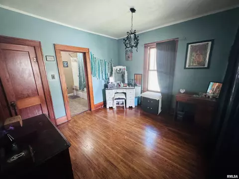 216 E Pierce St, Macomb, IL 61455 photo 21