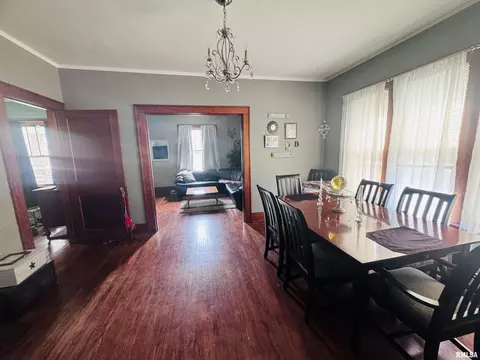 216 E Pierce St, Macomb, IL 61455 photo 9