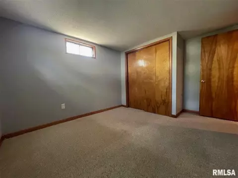 1118 Bobby Ave, Macomb, IL 61455 photo 21