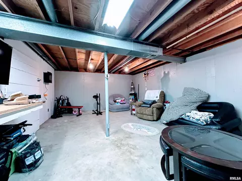 2329 Sutherland Rd, Springfield, IL 62702 photo 24