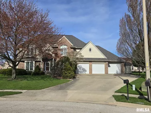45 Emerald Ct, Morton, IL 61550