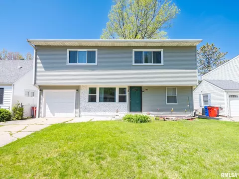 4919 N Longview Pl, Peoria Heights, IL 61616