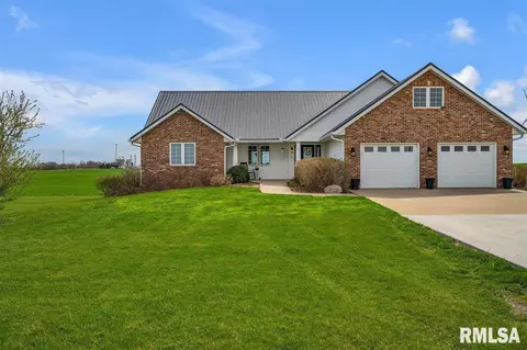 15 County Road 1150 N, Wyoming, IL 61491