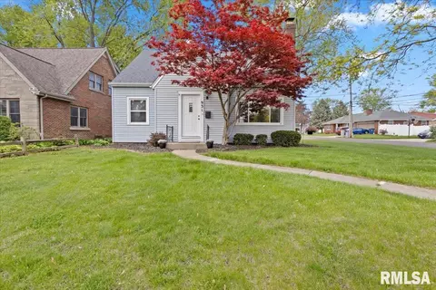 931 E Richwoods Blvd, Peoria, IL 61603