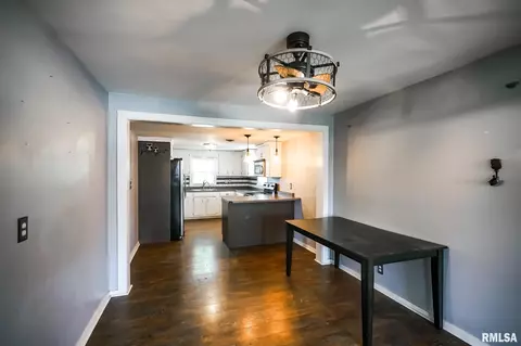 Kitchen - 208 E Pine St, Metamora, IL 61548 photo 3 of 13