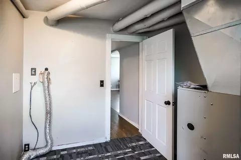 Bedroom - 208 E Pine St, Metamora, IL 61548 photo 1 of 5