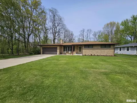 1209 N Wood Rd, Peoria, IL 61604