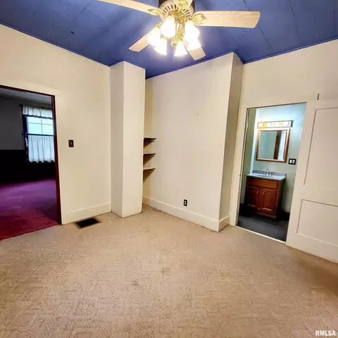 1058 Elm St, Canton, IL 61520 photo 23
