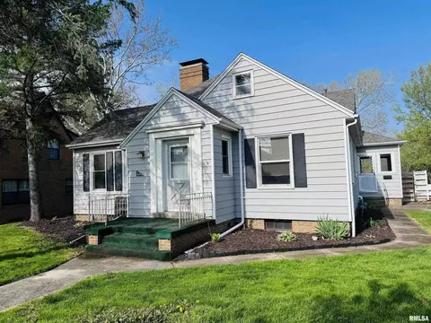 538 Western Ave, Macomb, IL 61455