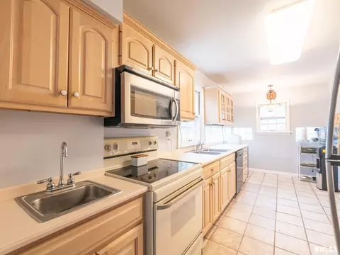 700 Crestview Dr, Washington, IL 61571 photo 19