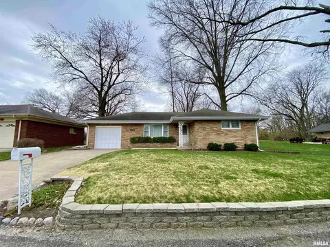 2524 W Vista View Ct, Peoria, IL 61604