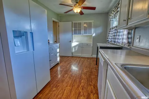116 E Jadewood St, Morton, IL 61550 photo 9