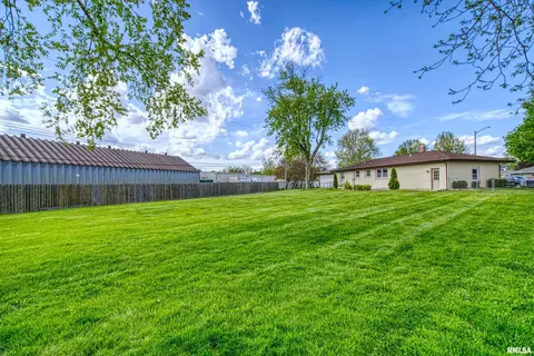 116 E Jadewood St, Morton, IL 61550 photo 29