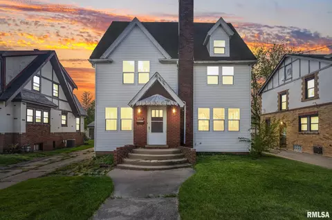 2925 N Sheridan Rd, Peoria, IL 61604