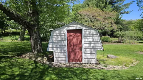 1671 E Myrtle St, Canton, IL 61520 photo 28