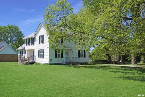 114-116 E High St, Princeville, IL 61559