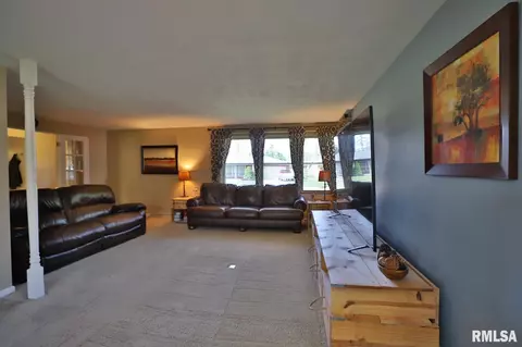 Other - 412 Edgewood St, Morton, IL 61550 photo 4 of 18