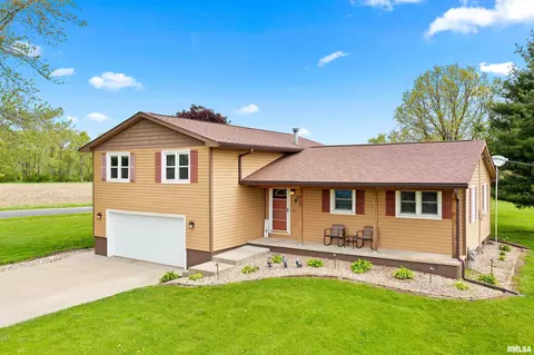 413 Indiana Ave, East Galesburg, IL 61430