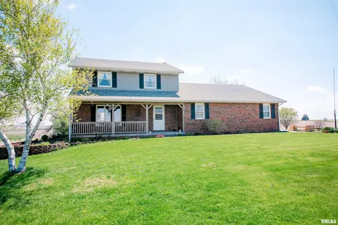 1115 Tazewood Rd, Eureka, IL 61530