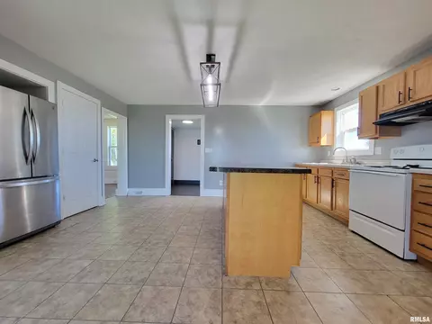 1696 County Road 2250 E County Rd, Benson, IL 61516 photo 10