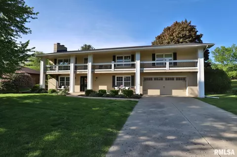 415 W Wolf Rd, Peoria, IL 61614