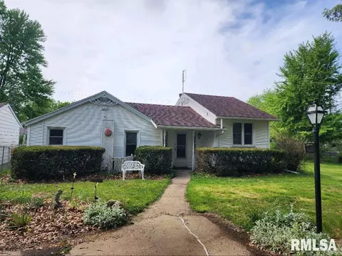 4720 Pershing Ave, Bartonville, IL 61607