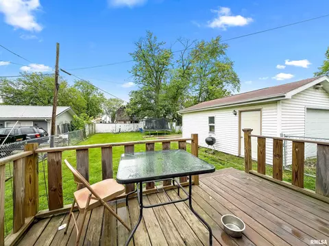 136 S 8th Ave, Canton, IL 61520 photo 11