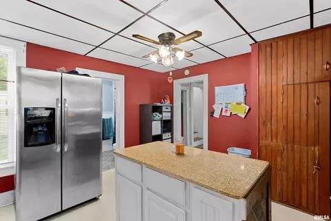 136 S 8th Ave, Canton, IL 61520 photo 19