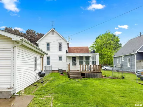 136 S 8th Ave, Canton, IL 61520 photo 10