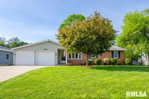 516 E Pine St, Metamora, IL 61548