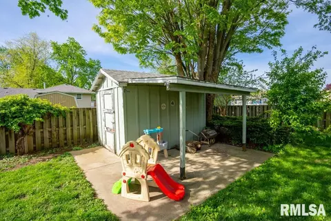 516 E Pine St, Metamora, IL 61548 photo 33
