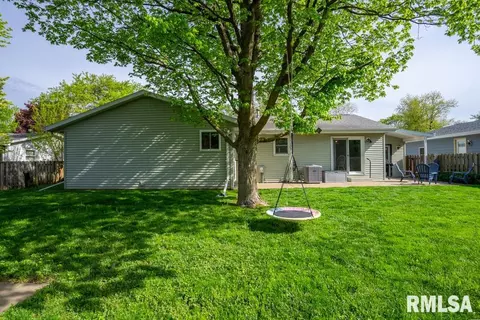 516 E Pine St, Metamora, IL 61548 photo 28