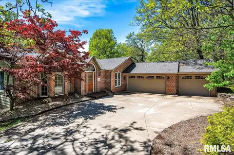 19023 N Pau Hana Ct, Edelstein, IL 61526