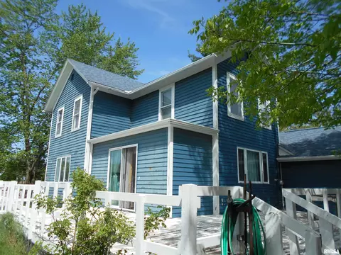 245 N Monmouth St, Good Hope, IL 61438