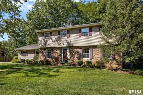 6311 N Glenrock Ct, Peoria, IL 61614