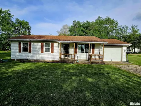 1562 Broadway Street A, Beason, IL 62512