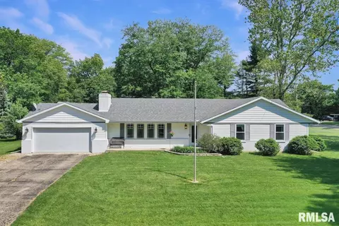 10808 N Sleepy Hollow Rd, Peoria, IL 61615