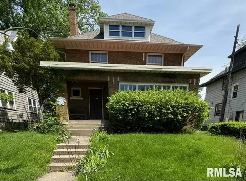 1110 N Maplewood Ave, Peoria, IL 61606